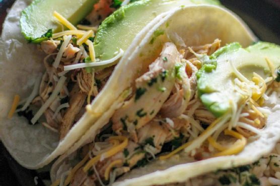 Instant Pot Chicken Tacos | Made by Meaghan Moineau