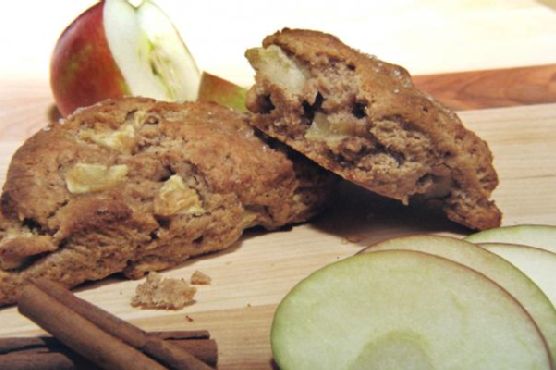 Apple Pie Honey Wheat Scones | Made by Meaghan Moineau