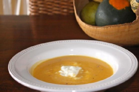 My Sister’s Soup: Creamy Curried Squash and Cauliflower Soup | Made by Meaghan Moineau