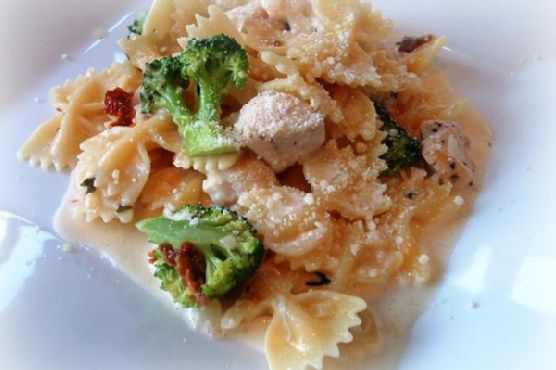Pasta With Chicken and Broccoli | Made by Meaghan Moineau
