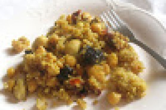 Quinoa and Chickpea Salad with Sun-Dried Tomatoes and Dried Cherries | Made by Meaghan Moineau