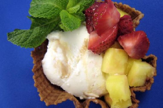 Dulce De Leche Swirled Amaretto Frozen Yogurt | Made by Meaghan Moineau