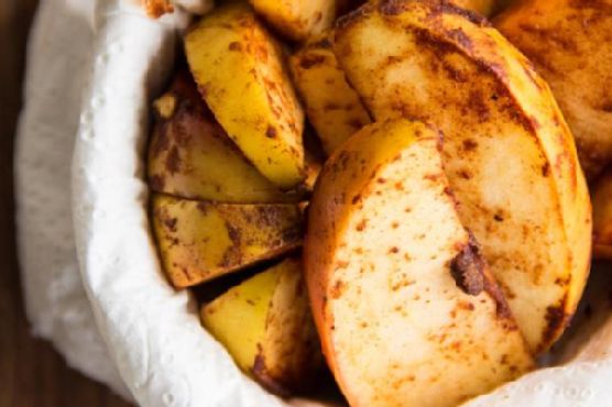Baked Cinnamon Apple Wedges | Made by Meaghan Moineau