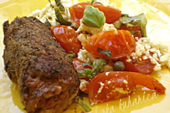 Steaks with pesto, tomatoes and feta cheese | Made by Meaghan Moineau