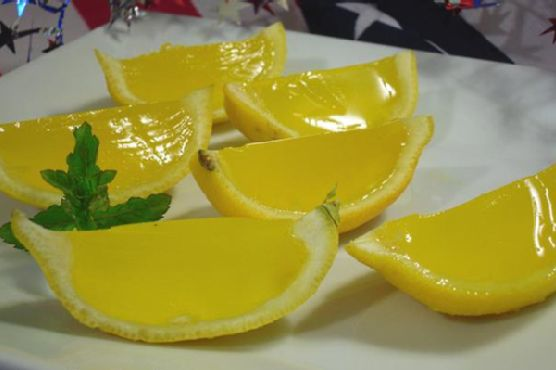 Lemon Drop Jello Shots | Made by Meaghan Moineau