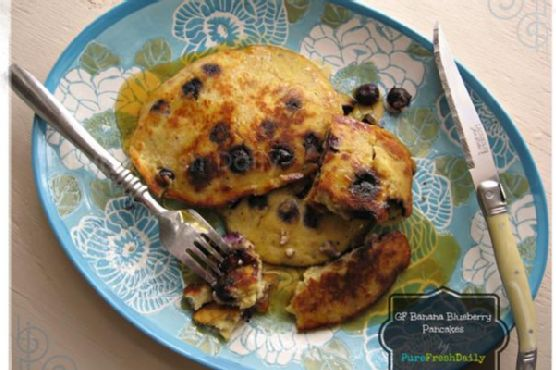 Banana Blueberry Pancakes | Made by Meaghan Moineau