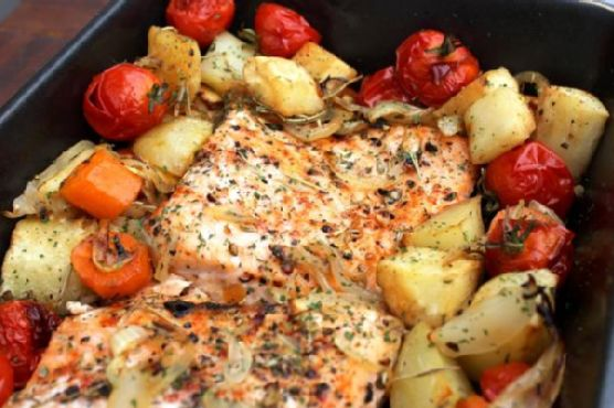 Salmon with roasted vegetables | Made by Meaghan Moineau