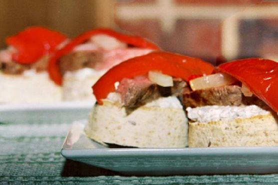Steak And Pepper Rounds With Rose Horseradish Garlic Creme Sauce | Made by Meaghan Moineau