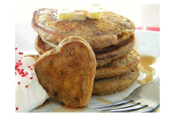 Gingerbread Pancakes | Made by Meaghan Moineau