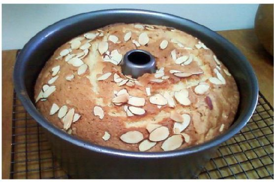 Buttermilk Pound Cake | Made by Meaghan Moineau