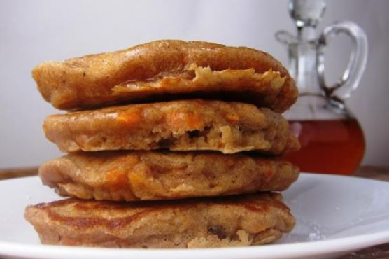 Carrot Cake Pancakes | Made by Meaghan Moineau