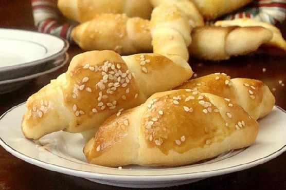 Croissants With Sesame Seeds (Kifli) | Made by Meaghan Moineau