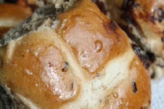 Hot Cross Buns | Made by Meaghan Moineau