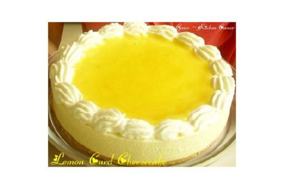 Lemon Curd Cheesecake | Made by Meaghan Moineau