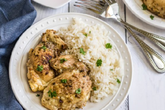 Instant Pot Chicken Thighs | Made by Meaghan Moineau