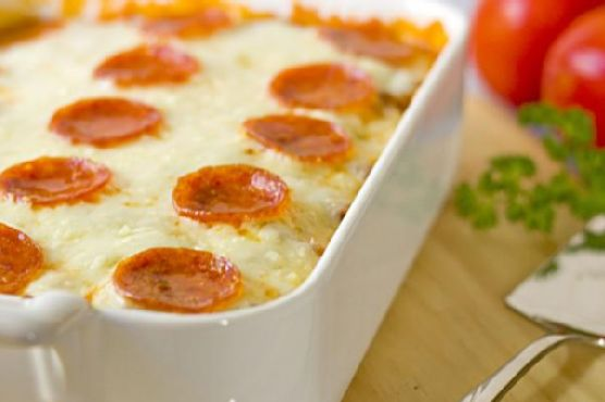 Easy Cheesy Pizza Casserole | Made by Meaghan Moineau