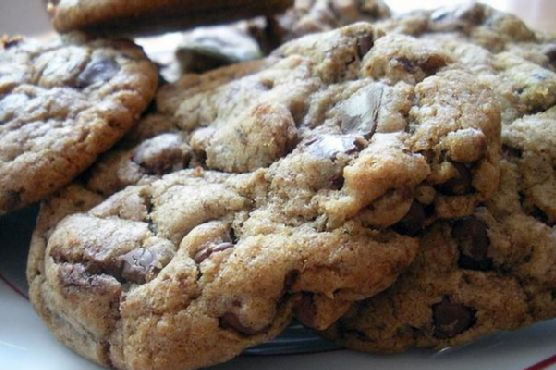 Neiman Marcus Oatmeal Chocolate Chip Cookies | Made by Meaghan Moineau