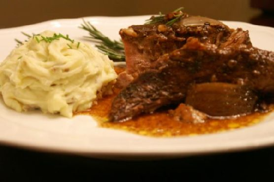No Fuss Sunday Slow-Cooker Balsamic Pot Roast | Made by Meaghan Moineau