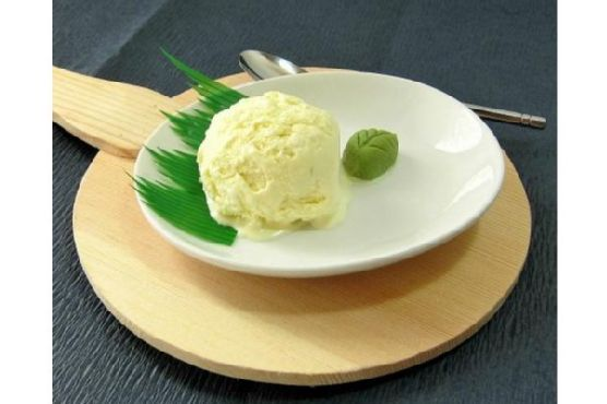 Wasabi Ice Cream (Wasabi Aisu) | Made by Meaghan Moineau